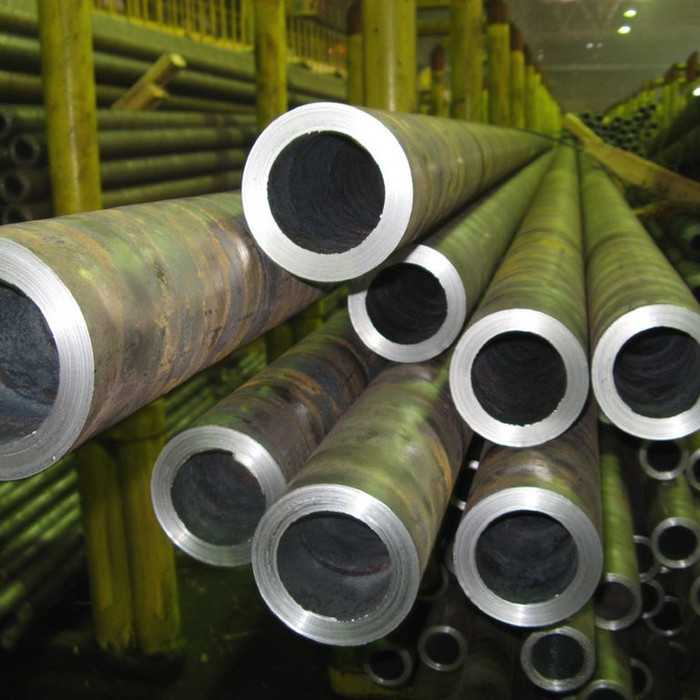 Труба бесшовная горячедеформированная 159х5 мм